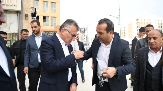 AK Parti Malatya Milletvekili Babacan Arapgir Üzümü Tattırdı