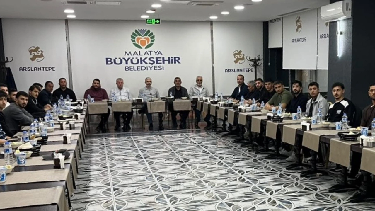Hekimhan Futbol Spor Kulübü’nde Özbey Başkan Oldu!