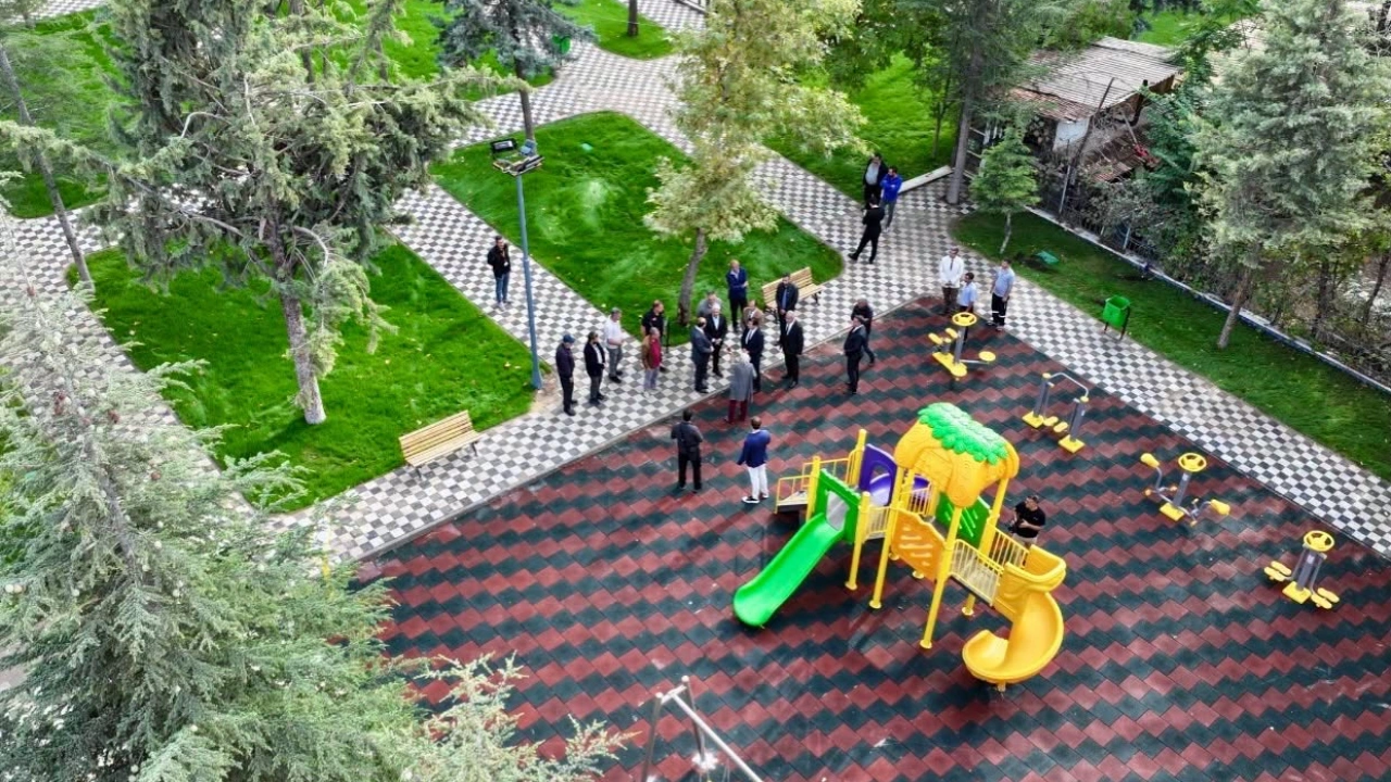 Malatya Cemal Gürsel Mahallesi’ndeki Park Yenilendi