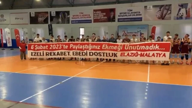 Malatya Kupayı Kazandı, Elazığ ile Dostluk Görüntüsü Verildi
