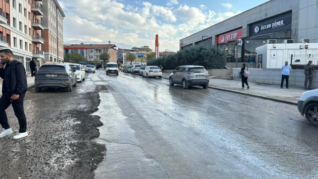 Malatya’da Konteyner Çarşı Kaldırıldı, Yol Trafiğe Açıldı!