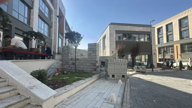 Malatya'da Yeni Çarşıya Yapılan Muhtarlık Yeri Yıktırıldı! — Fotoğraf 4