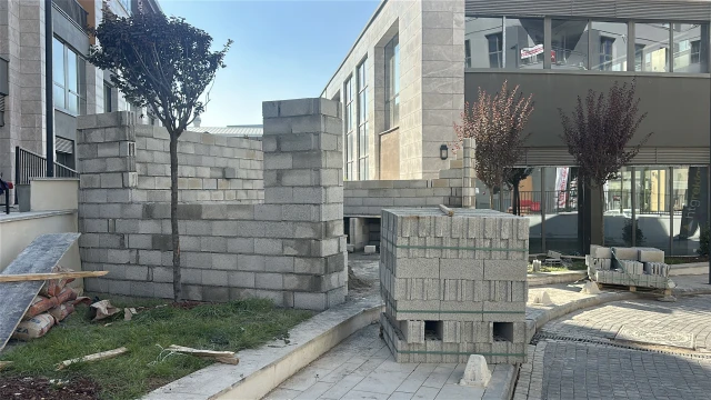 Malatya'da Yeni Çarşıya Yapılan Muhtarlık Yeri Yıktırıldı! — Fotoğraf 5