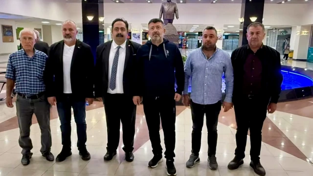 YENİ Parti Malatya Milletvekili Veli Ağbaba Taburcu Edildi — Fotoğraf 2