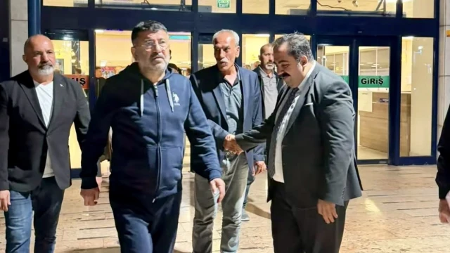YENİ Parti Malatya Milletvekili Veli Ağbaba Taburcu Edildi — Fotoğraf 3