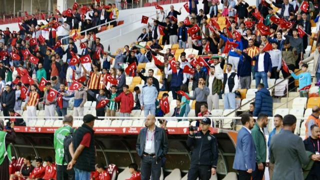 Yeşilyurtspor Kupada Tur Atladı: Siirtspor’u 3-1’le Geçti — Fotoğraf 2