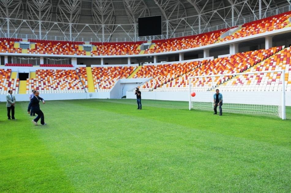 Malatya Valisi Mustafa Toprak Yeni Stadyumu İnceledi