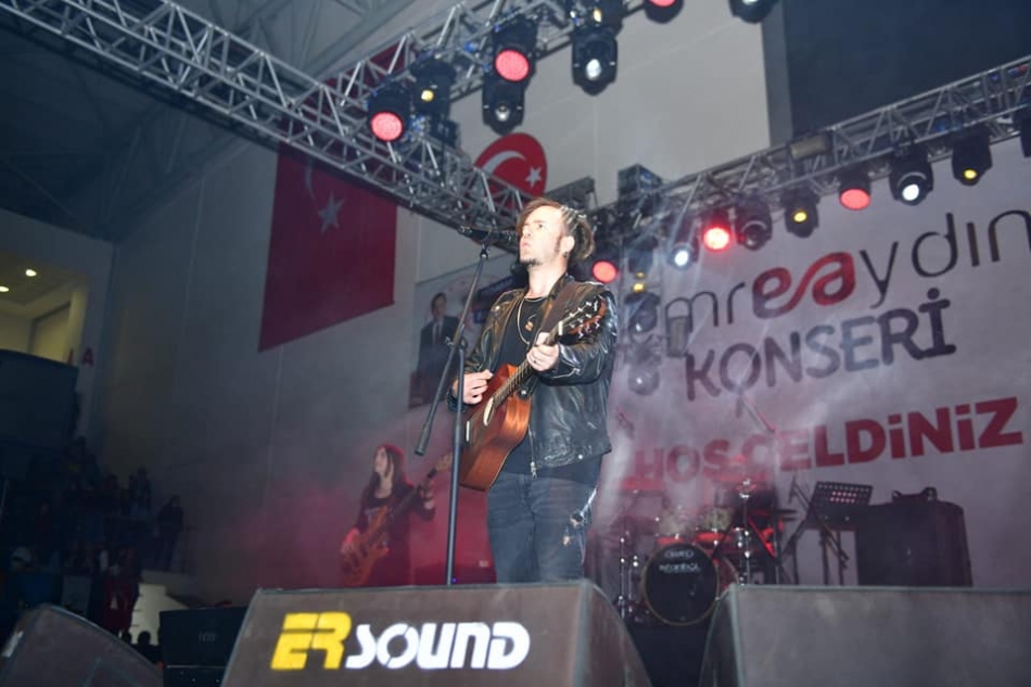 Malatya Emre Aydın Konseri Coşturdu