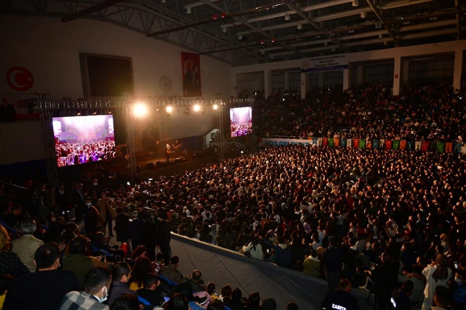 Malatya Emre Aydın Konseri Coşturdu