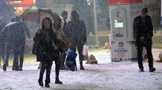 Kar Yağışı Malatya'da Şiddetini Arttırıyor