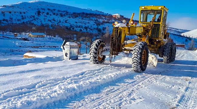 Malatya'da Kapanan Yollar Açılmaya Devam Ediyor