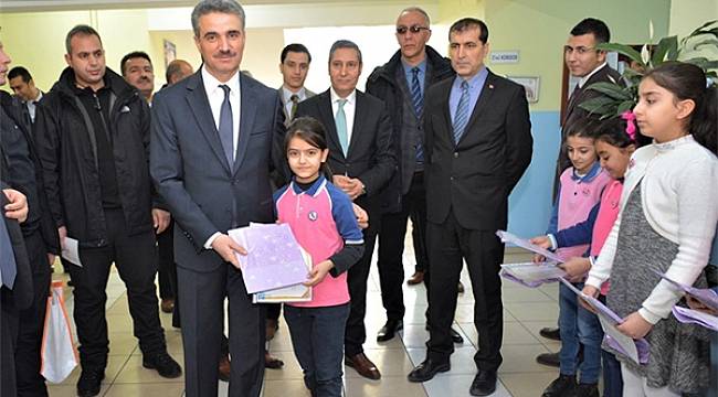 Malatya Valisi Baruş Karne Heyecanına Ortak Oldu