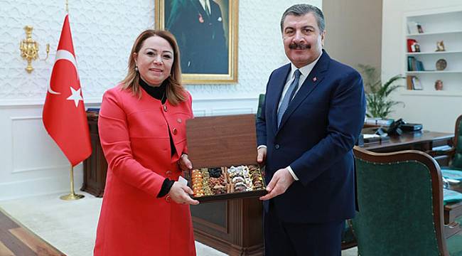 Rektör Karabulut Bakan Koca'ya Proje Sundu