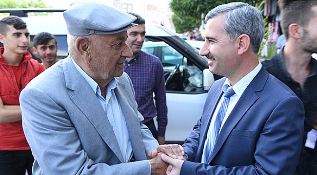 Mehmet Çınar Oy Değil Gönül Kazanıyor