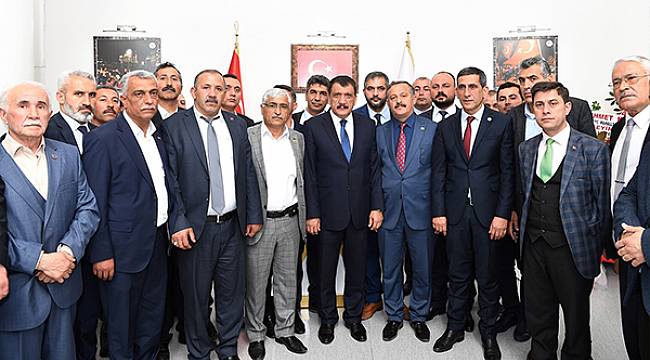 Yeşilyurt Muhtarları Başkan Gürkan'ı Ziyaret Etti