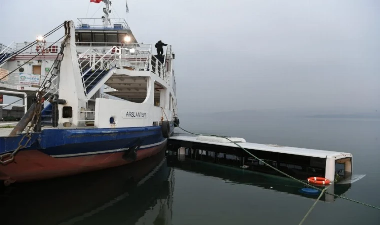 Malatya’da akılalmaz kaza! Yolcu otobüsü baraja düştü!