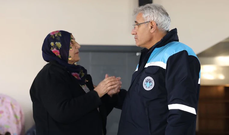 Yıkılan Bina İçin Başkan Osman Güder'i Suçluyorlar!