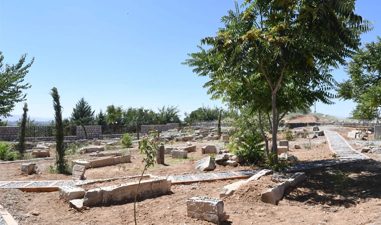 Malatya Kırk Kardeşler Şehitliği Restore Edildi