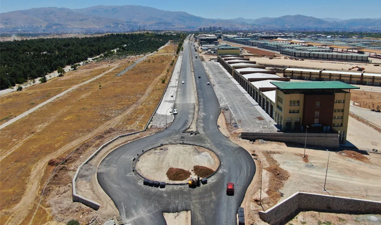 Malatya Yaka Mahallesinin Yolu Baştan Sona Yenileniyor!