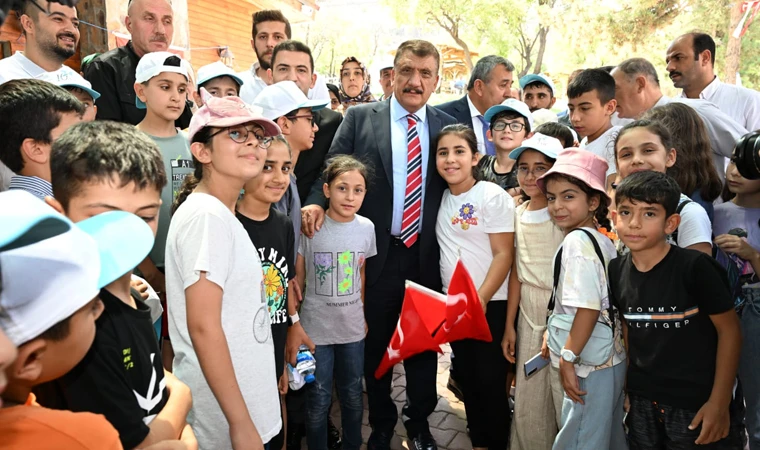 Malatyalı Çocuklar'dan Başkan Gürkan'a Sevgi Seli