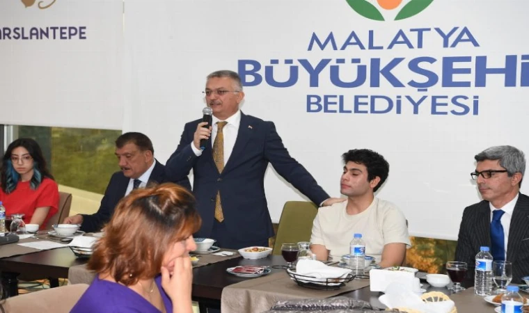 Malatya’da ilk 1000’e giren öğrencilerle buluşuldu