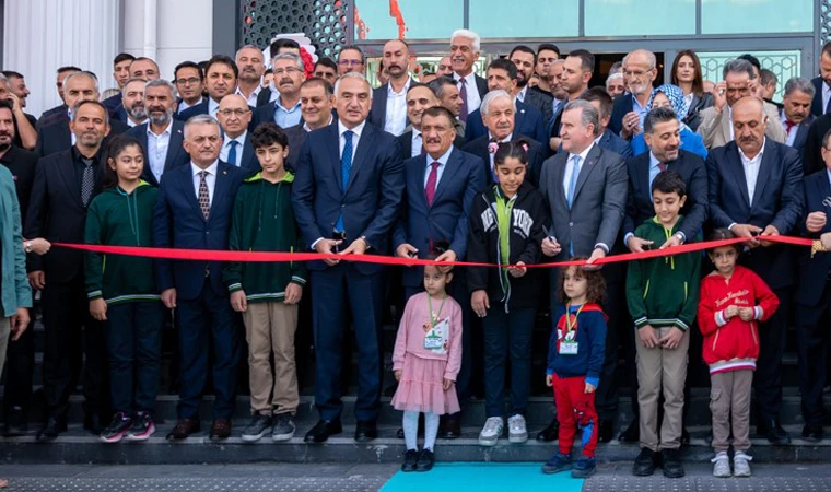Bölge'nin En Donanımlı Kütüphanesi Malatya'da Açıldı