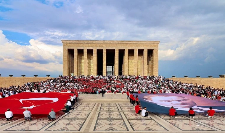 LÖSEV’liler Ata’nın huzuruna çıktı