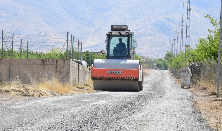Malatya Yeşilyurt'ta Yollar İyileşmeye Devam Ediyor!