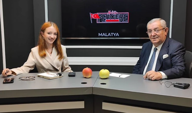 Selahattin Gürkan'a 1 Saat Boyunca Karalama Yaptı!