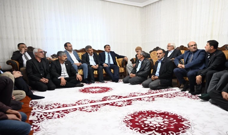 Malatyalı muhtarlardan Başkan Gürkan’a tam puan!