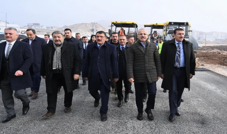 Malatya'da Deprem konutlarının yolları hazır!