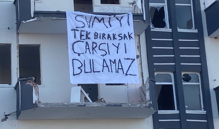 AK Parti Malatya Adayı Sami Er'e Çarşaflı Protesto!
