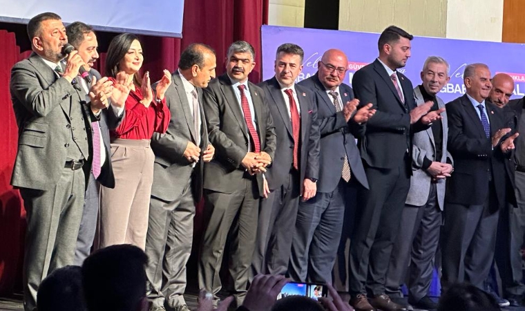 Veli Ağbaba ve CHP'li Adaylar Gövde Gösterisi Yaptı!