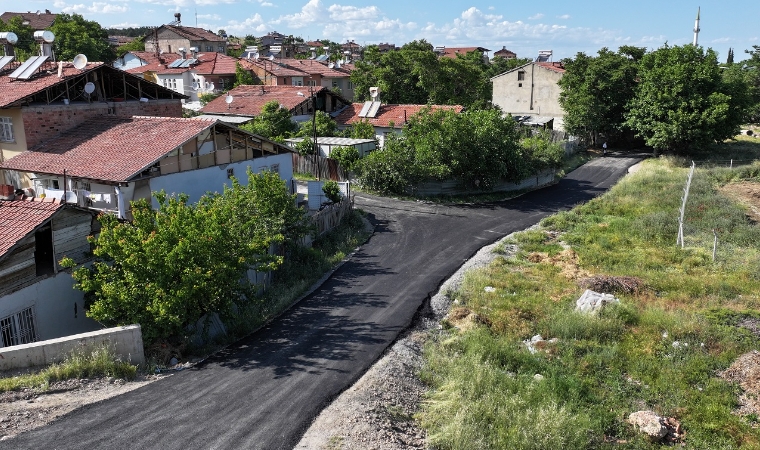 Malatya Yeşilyurt'ta Bir Mahalle Daha Asfalta Kavuştu!