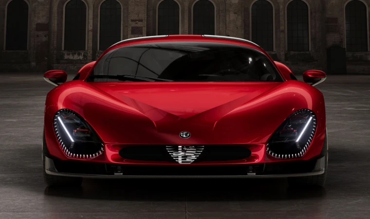 Alfa Romeo 33 Stradale’nin ‘Kükreyişi’