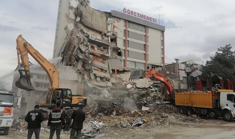 Malatya'da Öğretmenler Evsiz Kaldı!