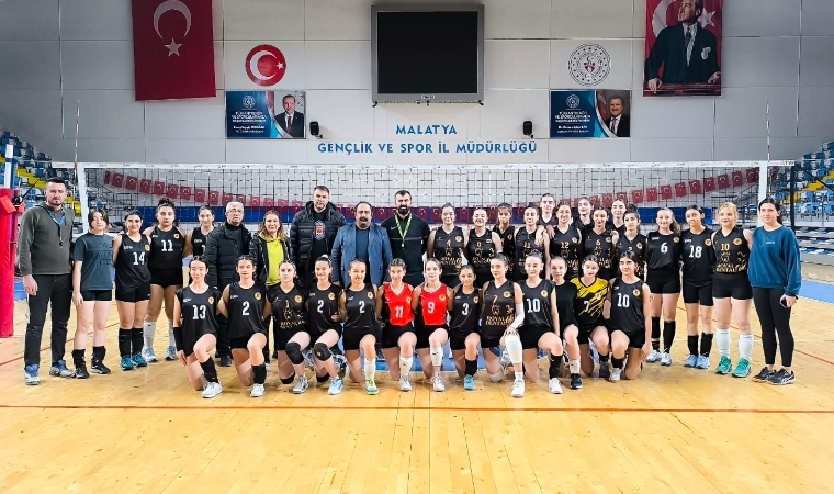 Başkan Barış Yıldız’dan Voleybolculara Destek!
