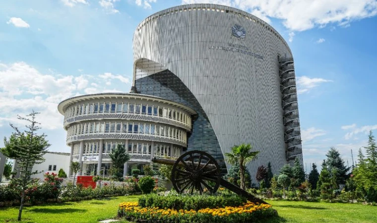 Malatya Büyükşehir Belediyesi Dingonun Ahırına Döndü!