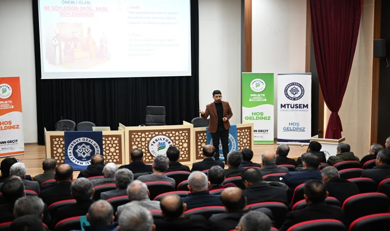 Yeşilyurt Belediyesi’nden Muhtarlar’a Özel Eğitim