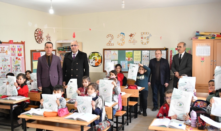 Yeşilyurt Belediyesi Eğitim Desteklerini Sürdürüyor!