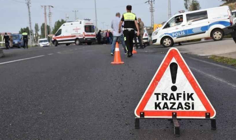 Malatya'da Trafik Kazası! 1 Ölü 2 Yaralı!
