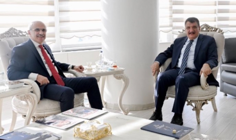 Malatya Büyükşehir Belediyesi Rant Kavgası Genel Merkeze Taşındı!