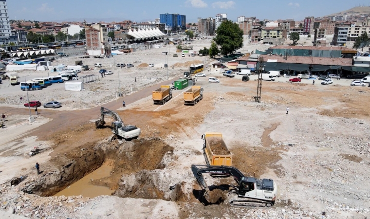 Malatya'da YİKOB İhaleleri Neden Bingöl ve Elazığ'lı Müteahhitlere Veriliyor!