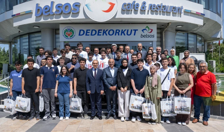 Malatya’da Başarılı Öğrencilere, Vali ve Başkan Ne Söyledi?