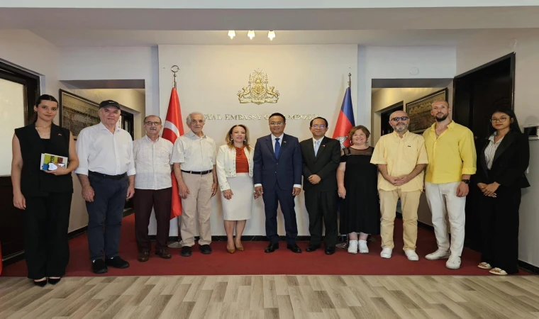 Türkiye-Kamboçya Arasında Sağlık Köprüleri Kuruluyor