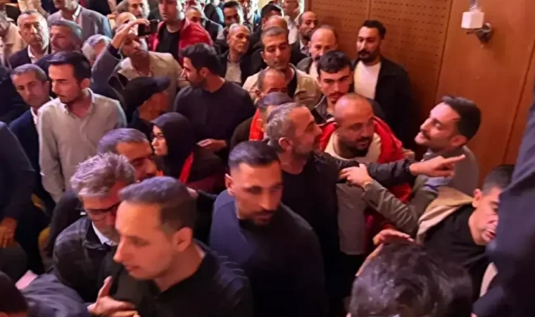 CHP Yazıhan Belediye Başkanı Göçer İl Kongresini Birbirine Kattı