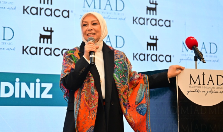 Emekli Siyasetçi Öznur Çalık Tam Bir Arsız Çıktı!