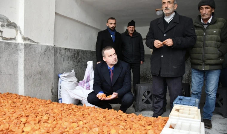 Başkan Karademir Şire Pazarı Sorunlarına Işık Tuttu