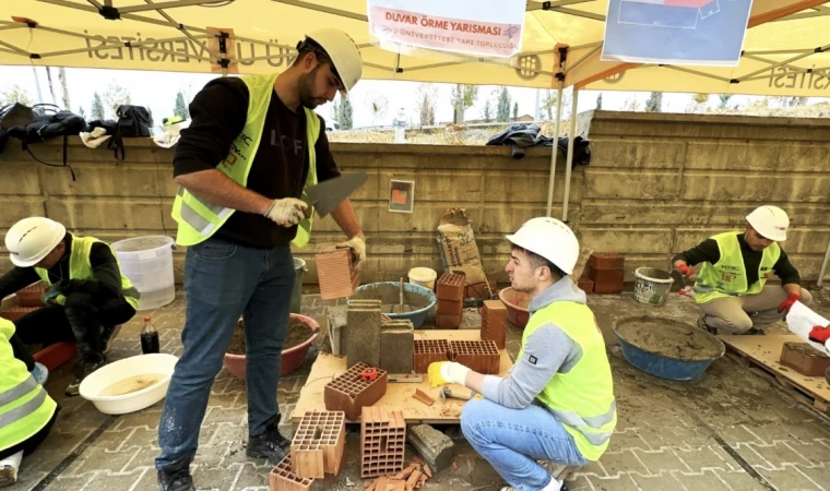 Malatya’da Genç Mühendis Adayları Yarıştı