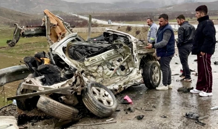 Malatya Doğanşehir'de Trafik Kazası 3 Ölü 1 Yaralı!